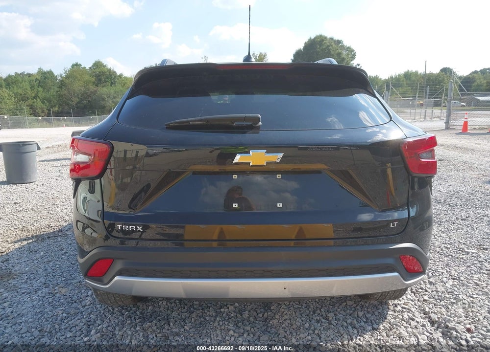 2024 CHEVROLET TRAX VIN: KL77LHE2XRC237568
