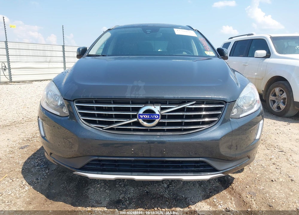 2016 VOLVO XC60 VIN: YV4612RK9G2814702