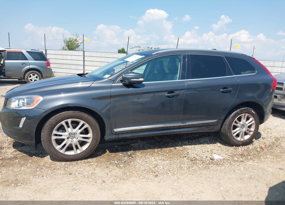 2016 VOLVO XC60 VIN: YV4612RK9G2814702