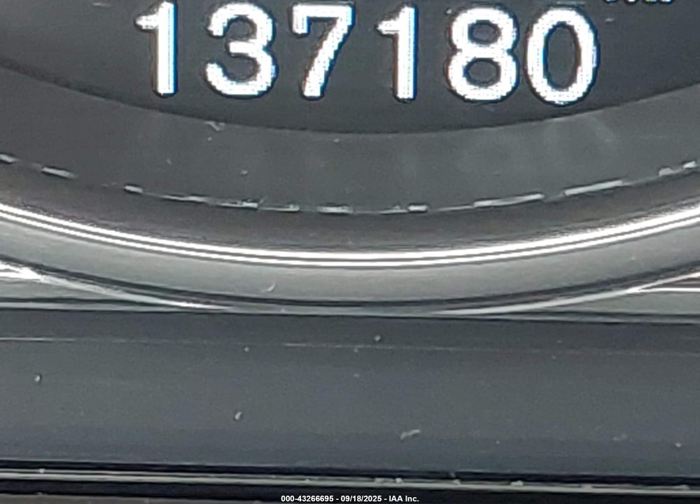 2016 VOLVO XC60 VIN: YV4612RK9G2814702
