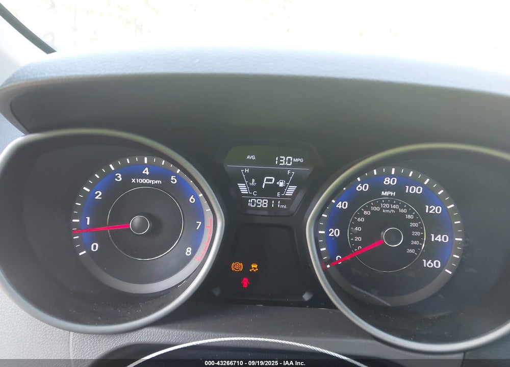 2016 HYUNDAI ELANTRA VIN: KMHDH4AE0GU480678