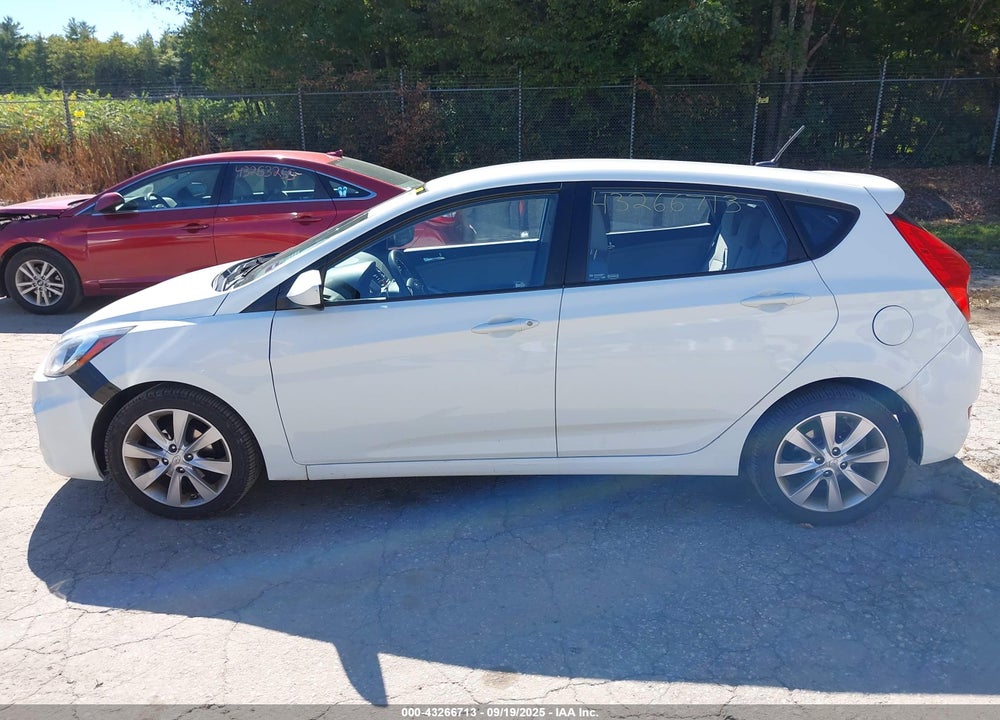 2012 HYUNDAI ACCENT VIN: KMHCU5AE6CU043159