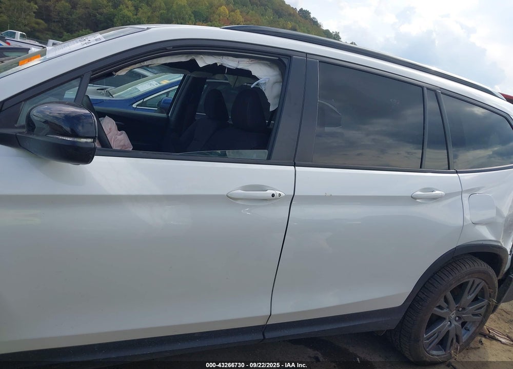 2022 HONDA PILOT AWD SPORT VIN: 5FNYF6H39NB067515