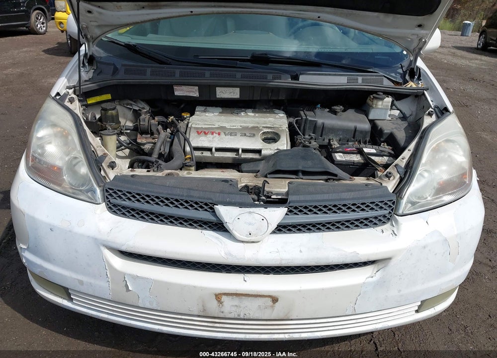 2004 TOYOTA SIENNA XLE VIN: 5TDZA22C94S154006