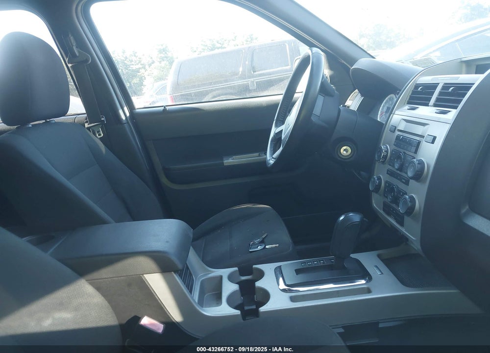 2009 FORD ESCAPE VIN: 1FMCU93GX9KB01395