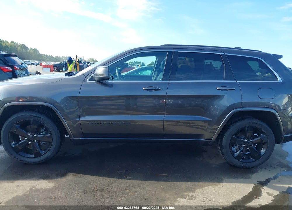 2015 JEEP GRAND CHEROKEE VIN: 1C4RJEAG3FC136921