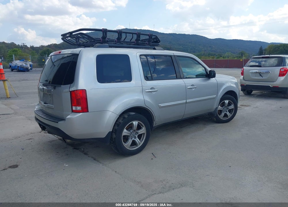 2012 HONDA PILOT VIN: 5FNYF3H62CB022096