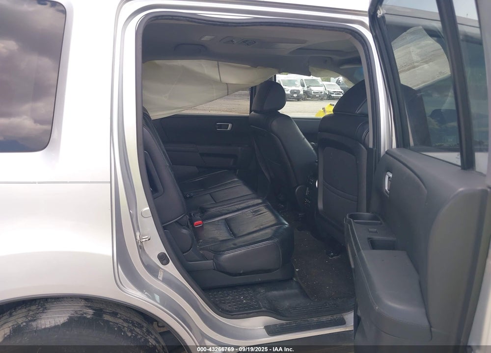 2012 HONDA PILOT VIN: 5FNYF3H62CB022096