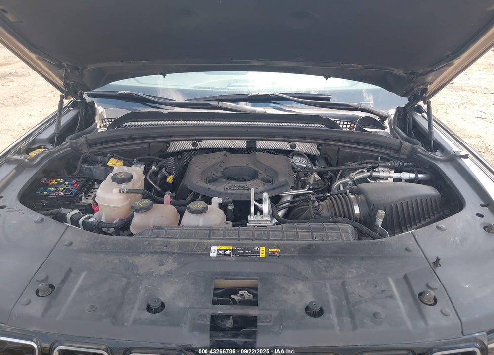2024 JEEP GRAND CHEROKEE 4XE VIN: 1C4RJYB66R8532002