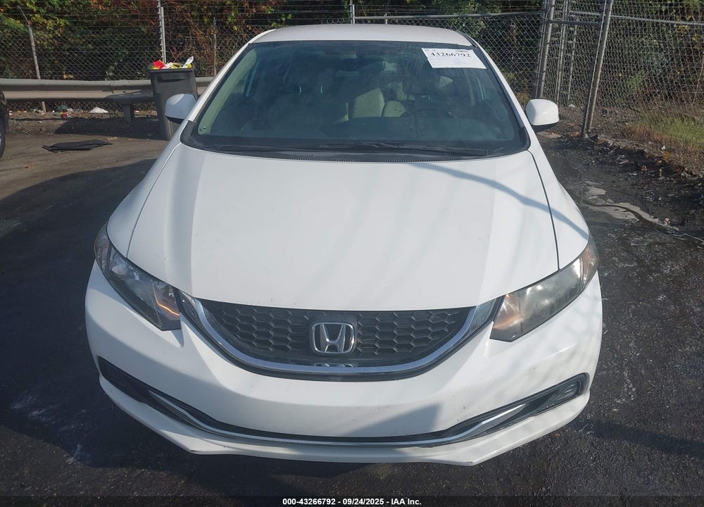 2013 HONDA CIVIC LX VIN: 2HGFB2F58DH571810