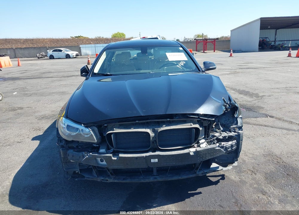 2016 BMW 5 SERIES VIN: WBA5A5C51GG352543