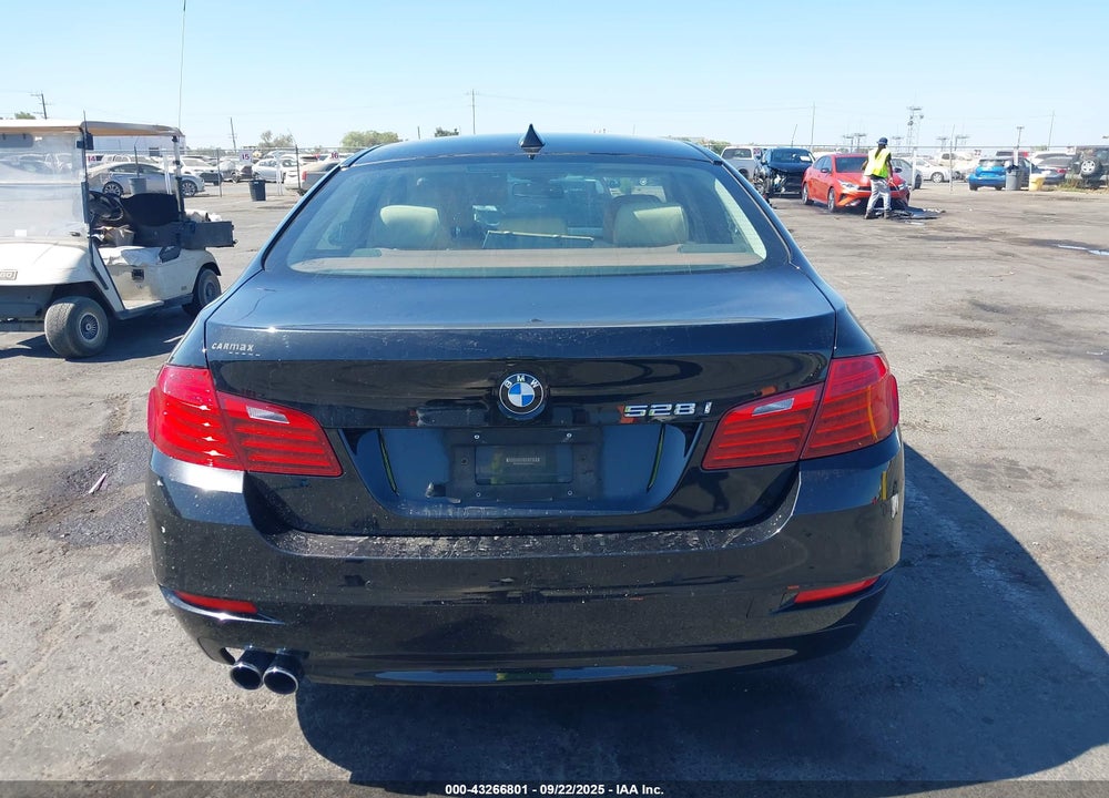 2016 BMW 5 SERIES VIN: WBA5A5C51GG352543
