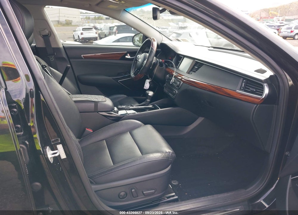2017 KIA CADENZA VIN: KNALC4J16H5072156