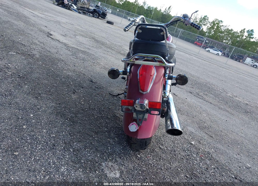 2005 HONDA VT750 C VIN: JH2RC500X5M102294