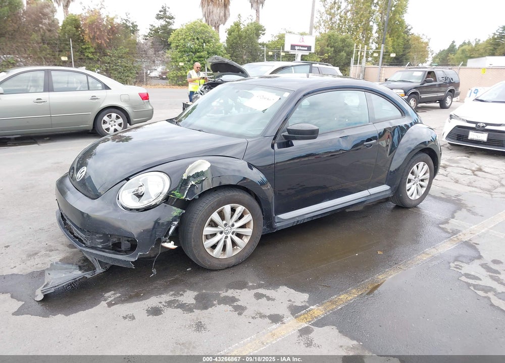 2016 VOLKSWAGEN BEETLE VIN: 3VWF17AT0GM609506