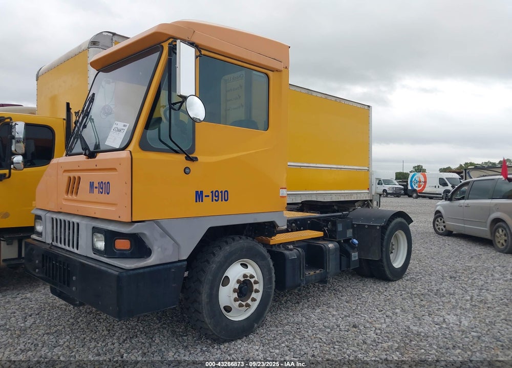 2017 OTTAWA T2 4X2 YARD TRUCK VIN: 345243