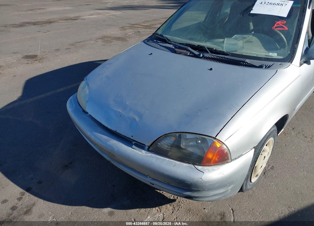 2001 CHEVROLET METRO LSI VIN: 2C1MR522316703875