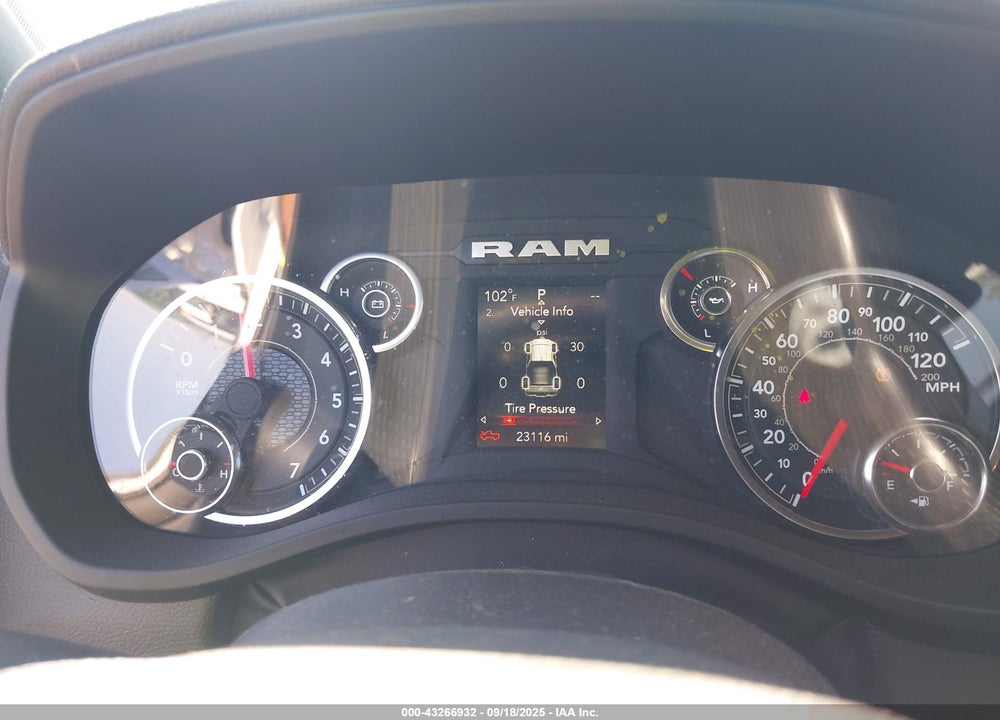 2024 RAM 1500 VIN: 1C6RRFCG7RN203452