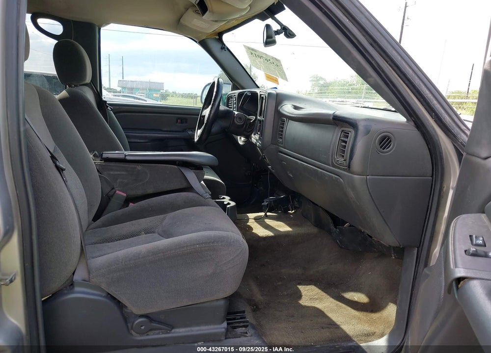 2005 CHEVROLET SILVERADO 1500 Z71 VIN: 2GCEK13T251208095