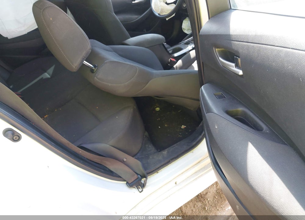 2021 TOYOTA COROLLA VIN: 5YFEPMAE1MP180457