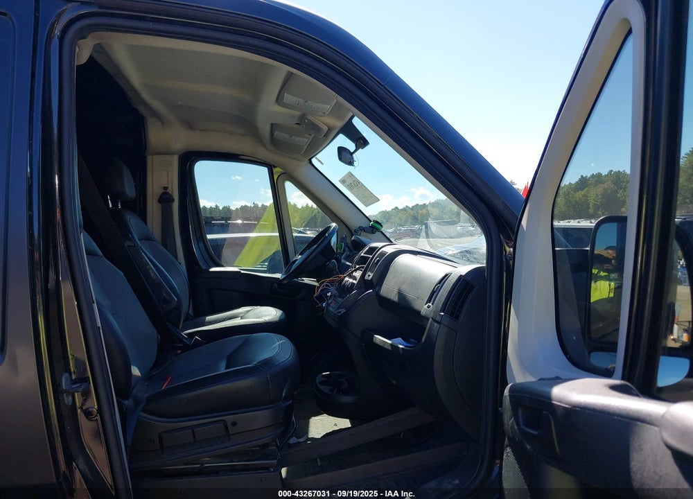 2014 RAM PROMASTER 1500 LOW ROOF VIN: 3C6TRVAGXEE101211
