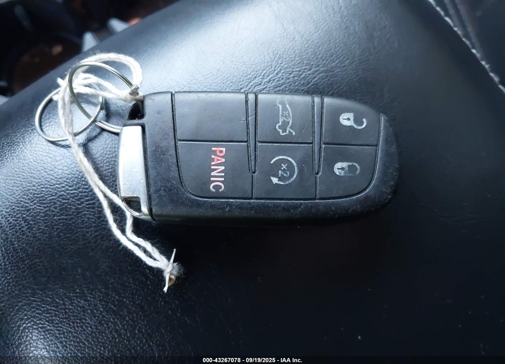 2019 CHRYSLER 300 300S AWD VIN: 2C3CCAGG5KH561486
