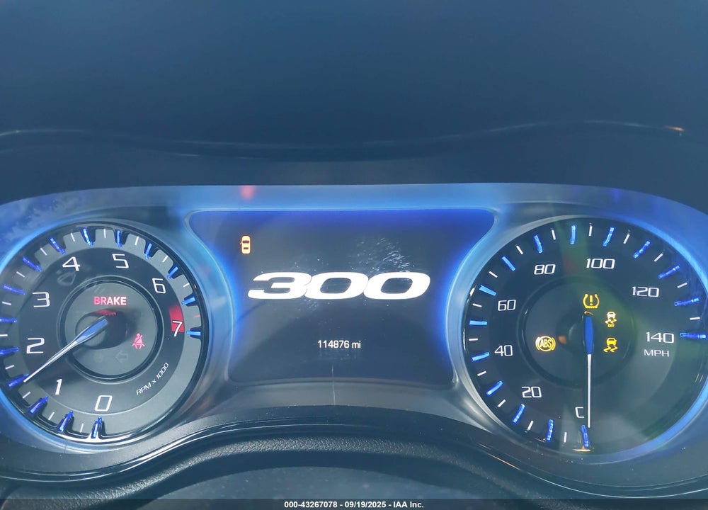 2019 CHRYSLER 300 300S AWD VIN: 2C3CCAGG5KH561486