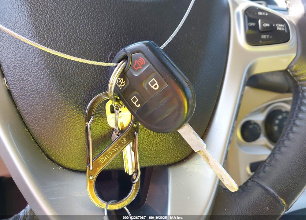 2015 FORD FIESTA VIN: 3FADP4EJ5FM223569