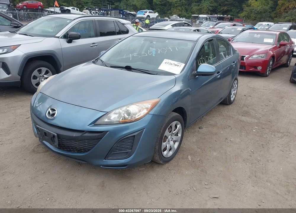 2011 MAZDA 3 VIN: JM1BL1UG3B1356789