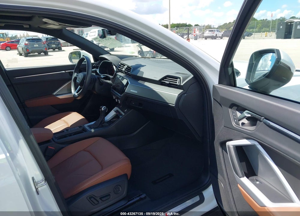 2024 AUDI Q3 PREMIUM PLUS 45 TFSI S LINE QUATTRO TIPTRONIC VIN: WA1EECF38R1184647