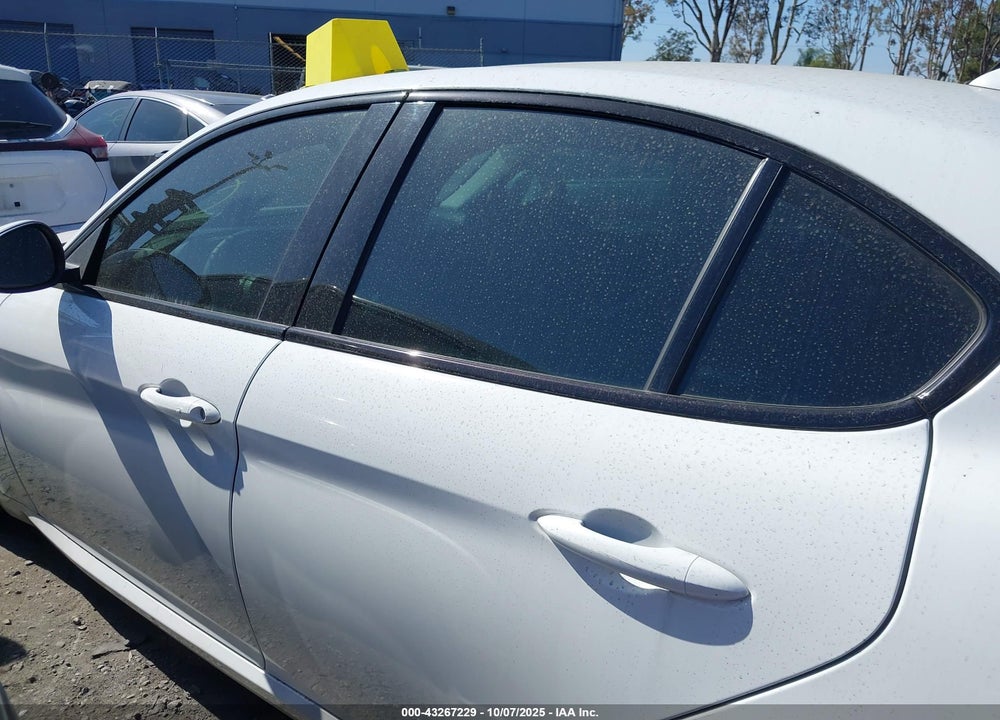 2019 ALFA ROMEO GIULIA SPORT RWD VIN: ZARFAMAN9K7598291