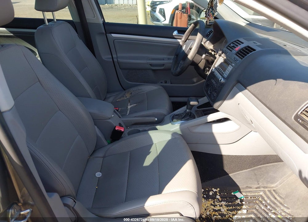 2007 VOLKSWAGEN JETTA VIN: 3VWEF71K27M054823