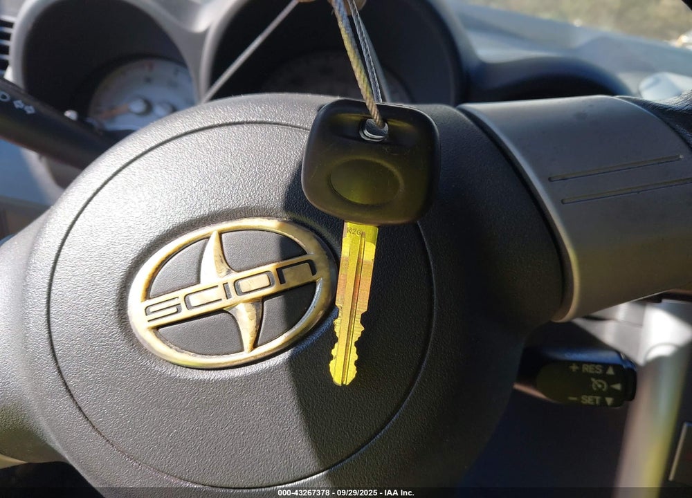 2007 SCION TC VIN: JTKDE177070153024