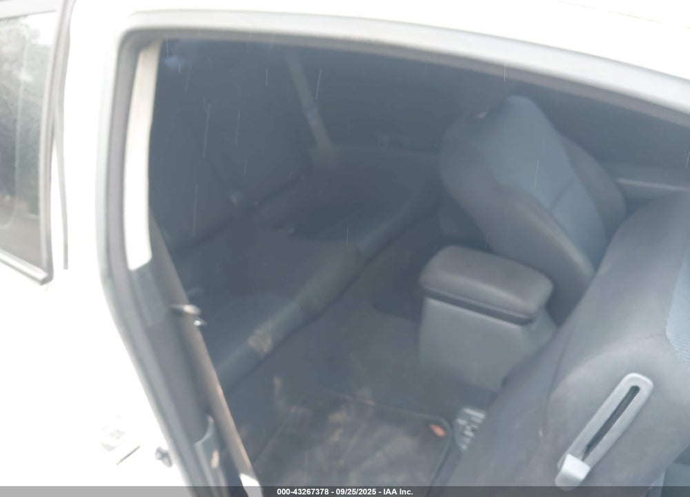 2007 SCION TC VIN: JTKDE177070153024