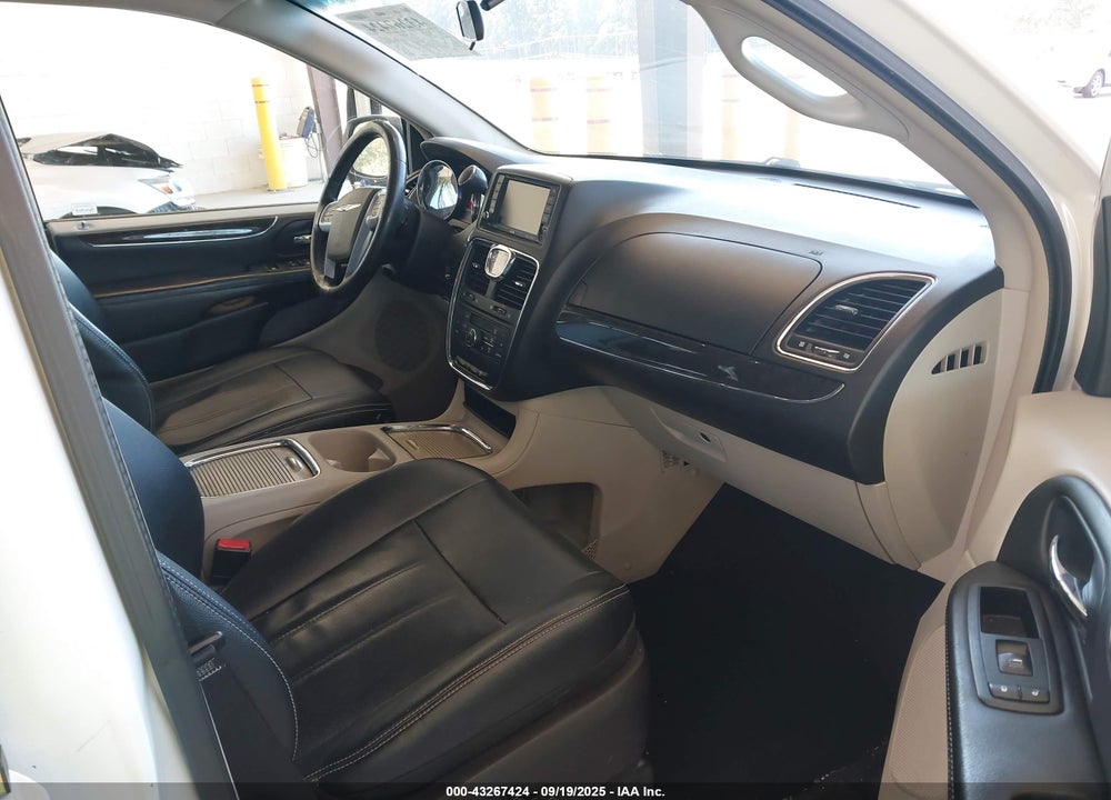 2013 CHRYSLER TOWN & COUNTRY TOURING-L VIN: 2C4RC1CG7DR707878