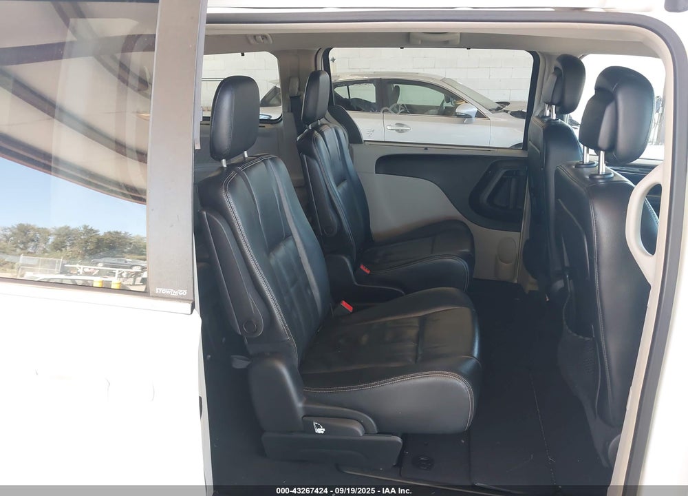 2013 CHRYSLER TOWN & COUNTRY TOURING-L VIN: 2C4RC1CG7DR707878