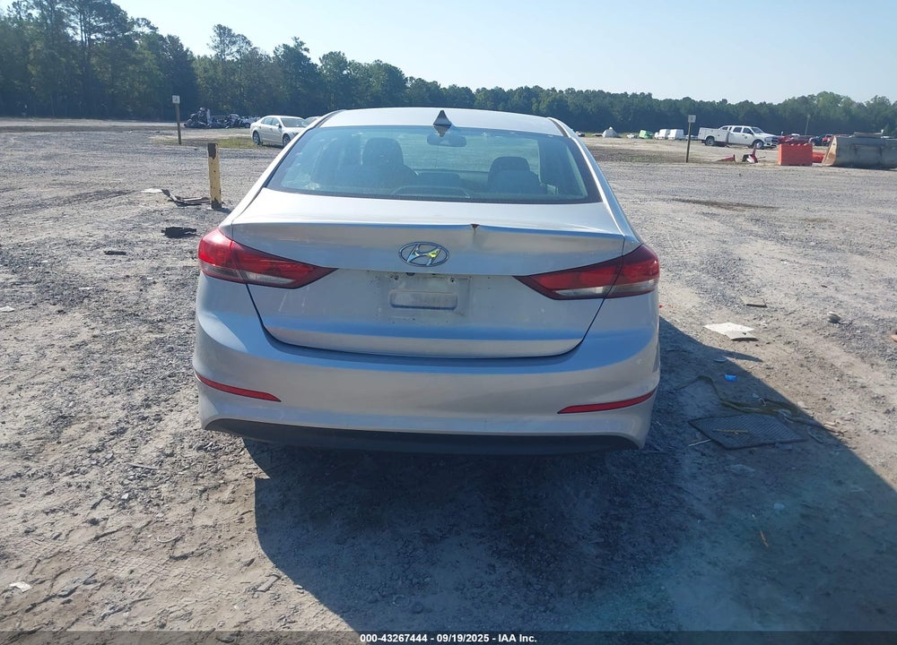 2018 HYUNDAI ELANTRA VIN: 5NPD84LF4JH375749