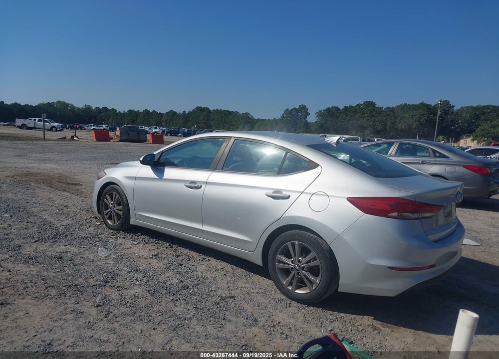 2018 HYUNDAI ELANTRA VIN: 5NPD84LF4JH375749