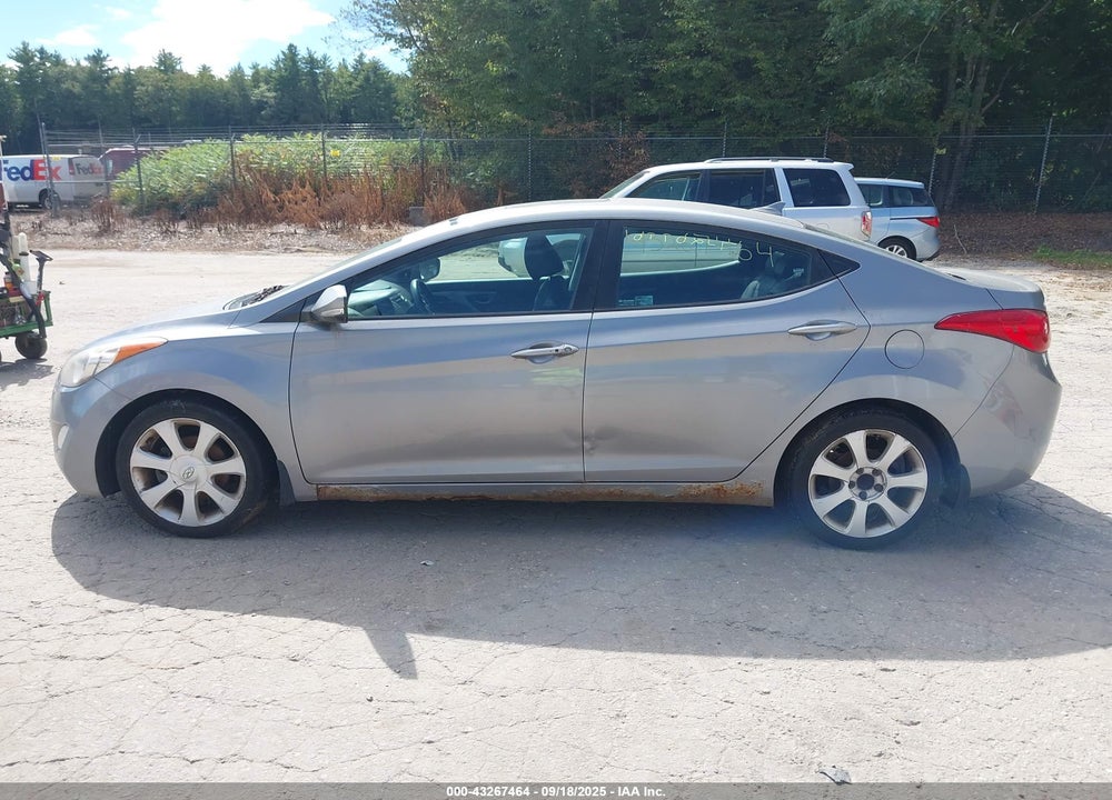 2013 HYUNDAI ELANTRA VIN: KMHDH4AE2DU507813