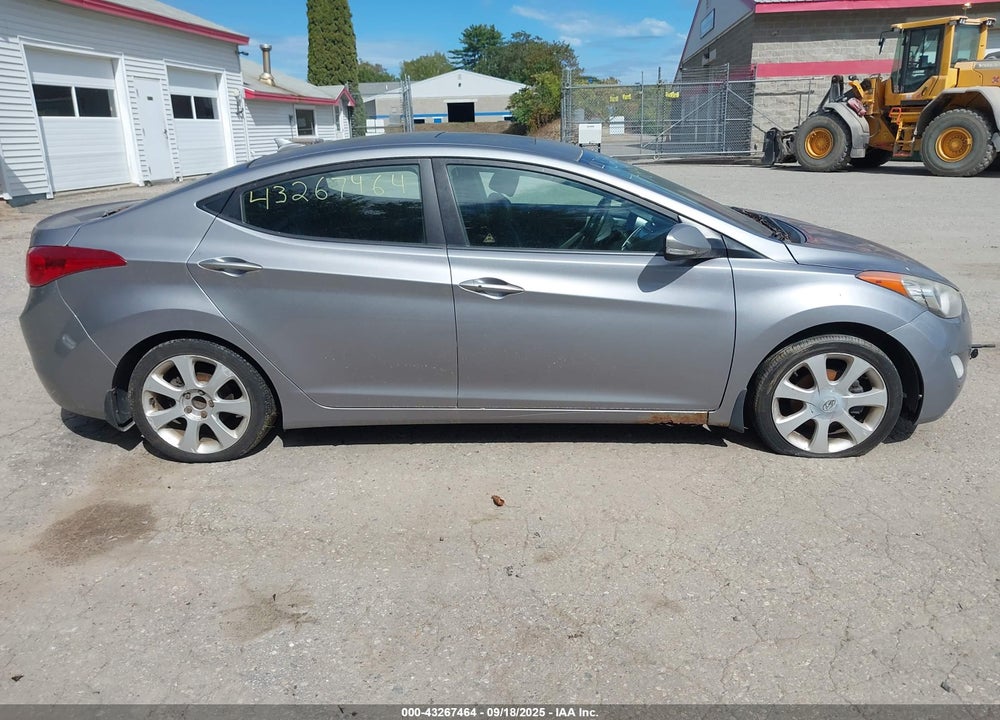 2013 HYUNDAI ELANTRA VIN: KMHDH4AE2DU507813