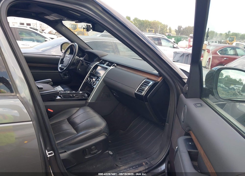2018 LAND ROVER DISCOVERY HSE VIN: SALRR2RV6JA058898