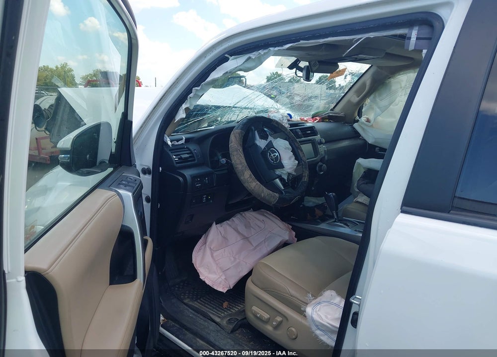 2016 TOYOTA 4RUNNER SR5 PREMIUM VIN: JTEZU5JR9G5128042