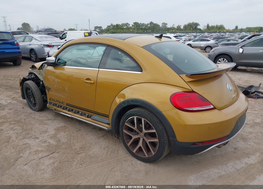 2016 VOLKSWAGEN BEETLE VIN: 3VWS17AT2GM628301