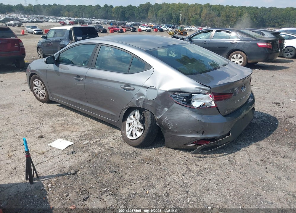 2019 HYUNDAI ELANTRA VIN: 5NPD74LFXKH426711