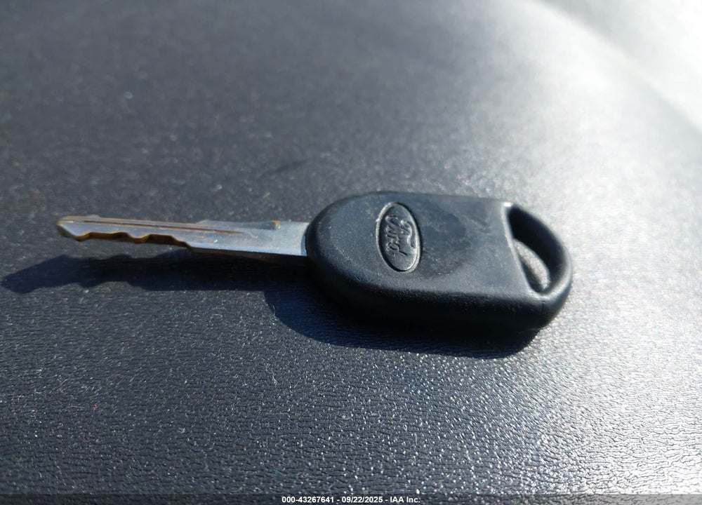 2009 FORD FOCUS VIN: 1FAHP37N79W227056