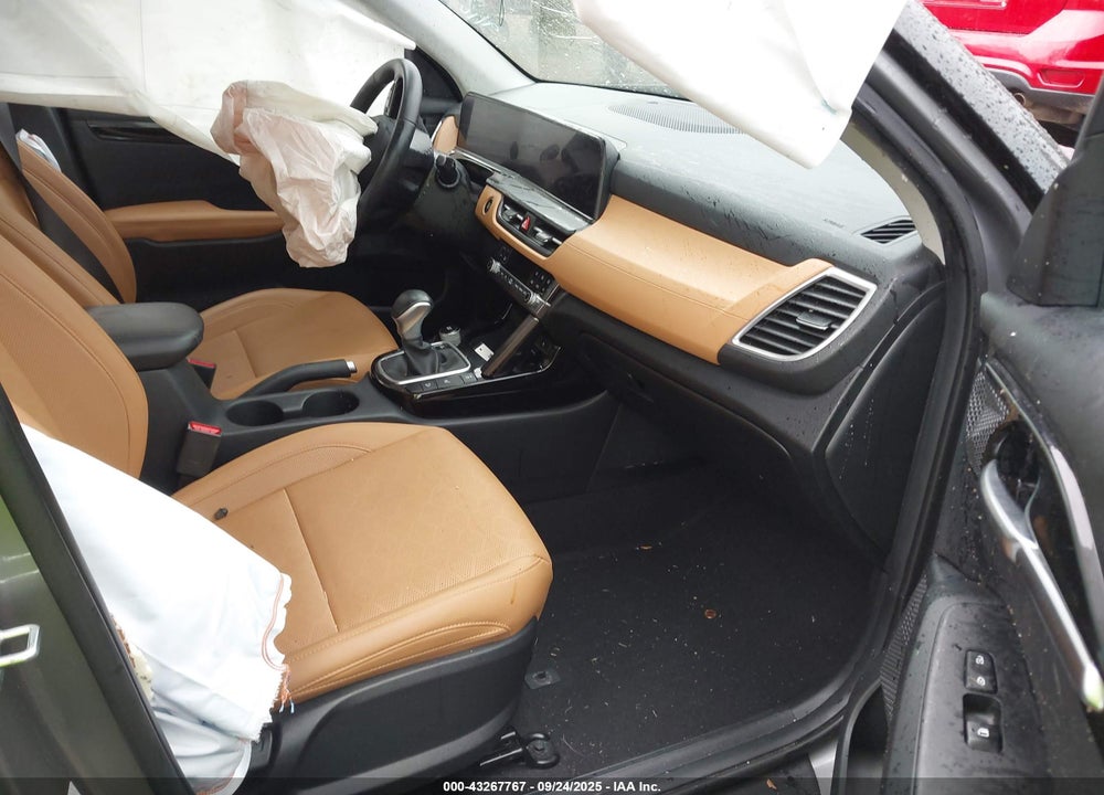 2024 KIA SELTOS EX VIN: KNDERCAAXR7558611