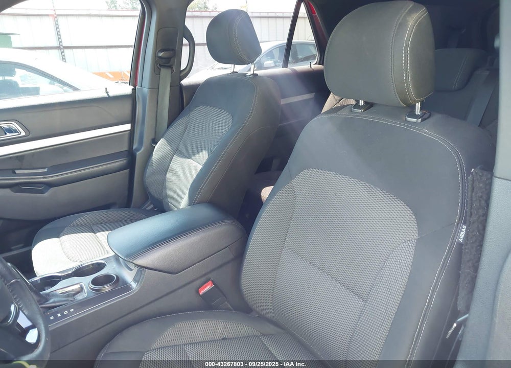 2017 FORD EXPLORER XLT VIN: 1FM5K7D85HGA86882