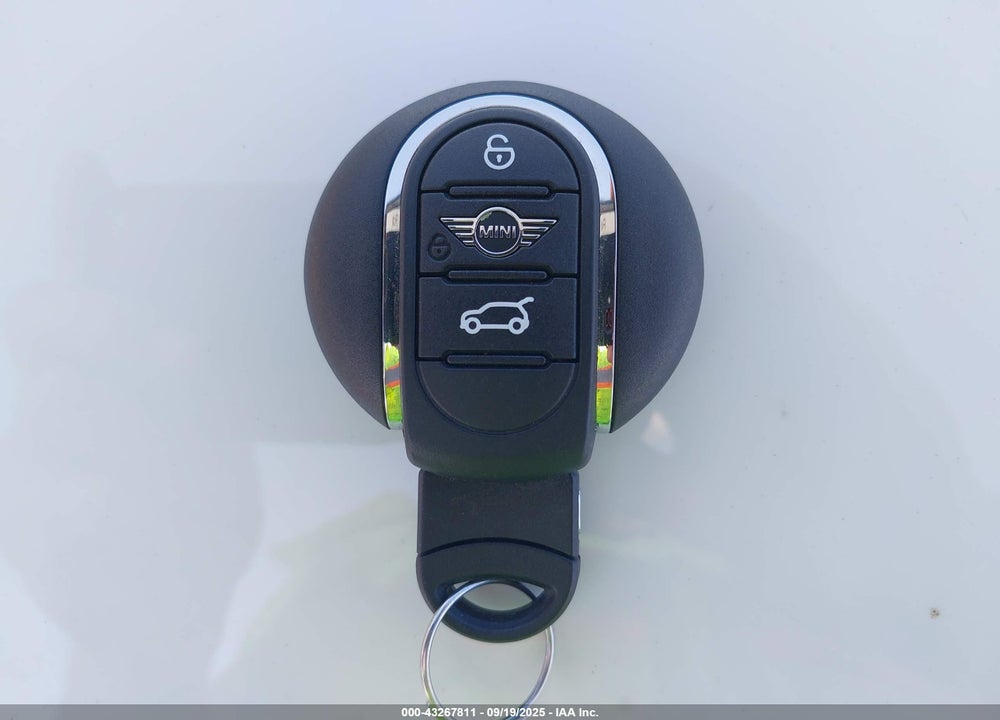 2019 MINI COOPER CLUBMAN VIN: WMWLN5C56K2E35017