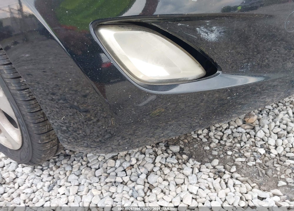 2011 HYUNDAI ELANTRA LIMITED (ULSAN PLANT) VIN: KMHDH4AEXBU133397
