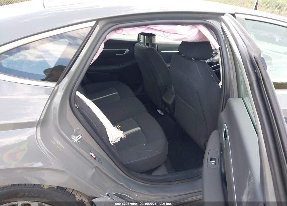 2022 HYUNDAI SONATA VIN: KMHL64JA3NA241591